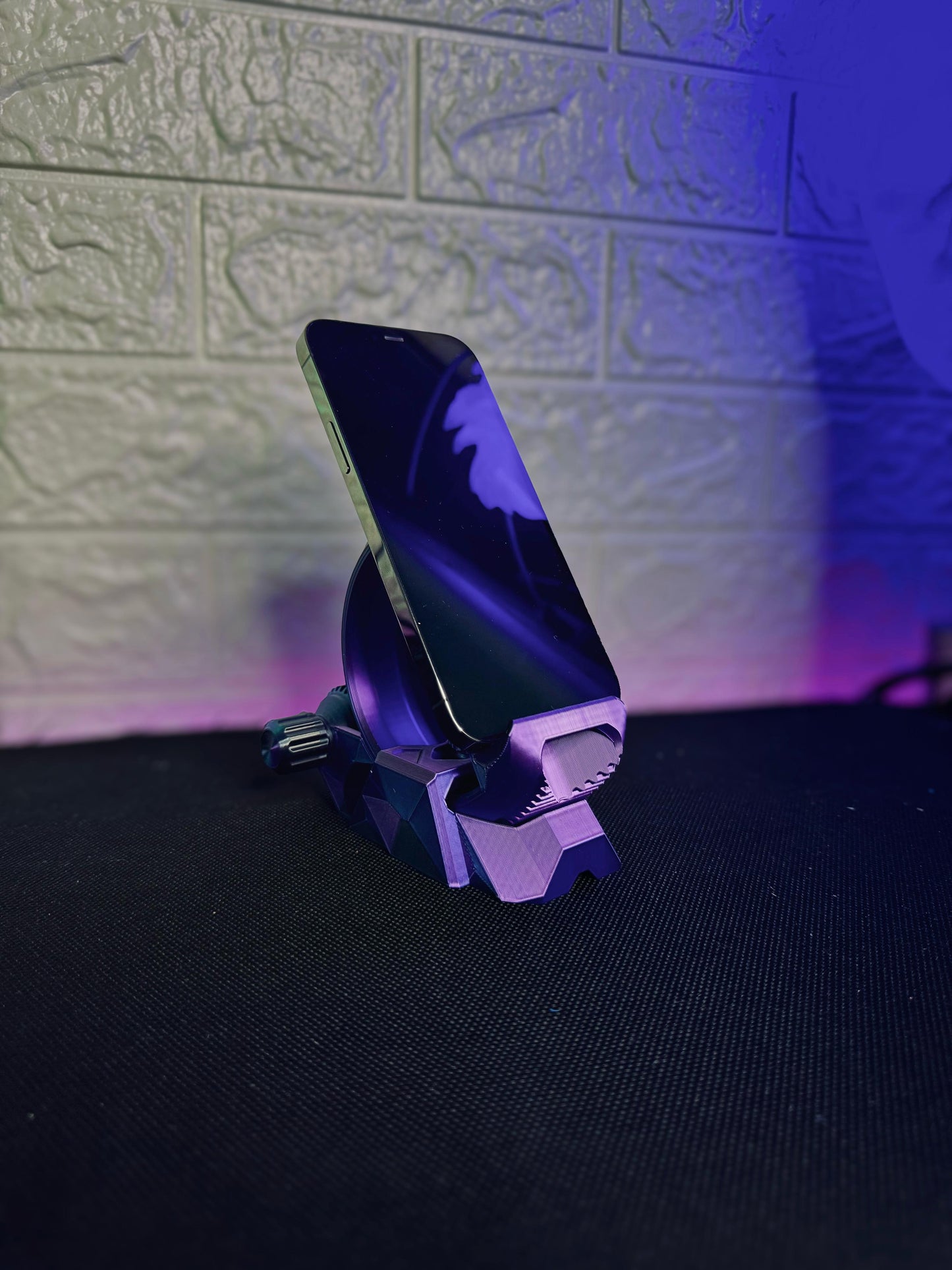 Gear Phone Stand