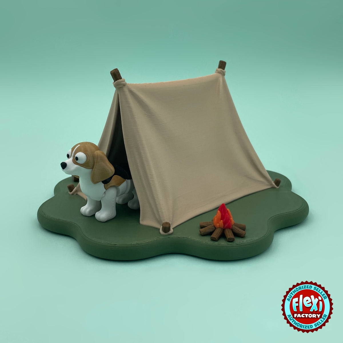 Cute beagle keychain, 3D printed by RU3D – side view with camping tent. White, brown and black beagle with camping tent playset.