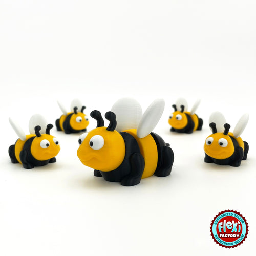 Cute bee keychain, 3D printed by RU3D – group of bees. Yellow and black with white wings.