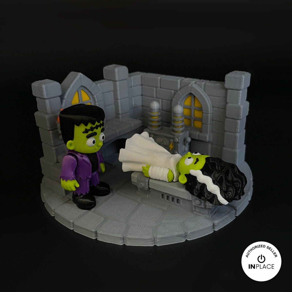 3D printed laboratory generator platform by RU3D, shown with the Bride of Frankenstein keychain