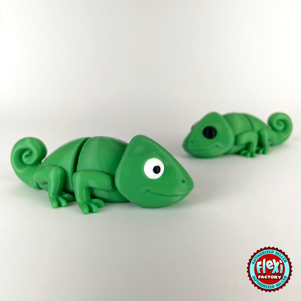 Cute chameleon keychain, 3D printed by RU3D – pair of chameleons. Bright green.