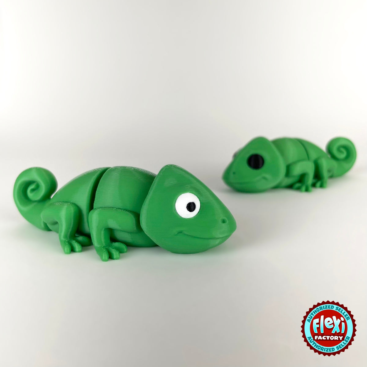 Cute chameleon keychain, 3D printed by RU3D – pair of chameleons. Bright green.