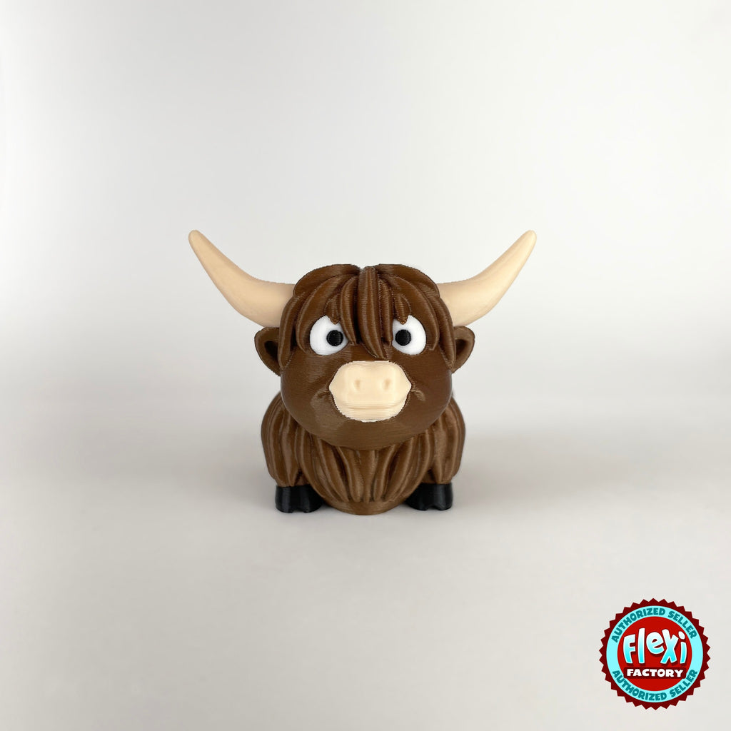 Cute Highland cow keychain, 3D printed by RU3D – front view. Shaggy brown with cream horns.