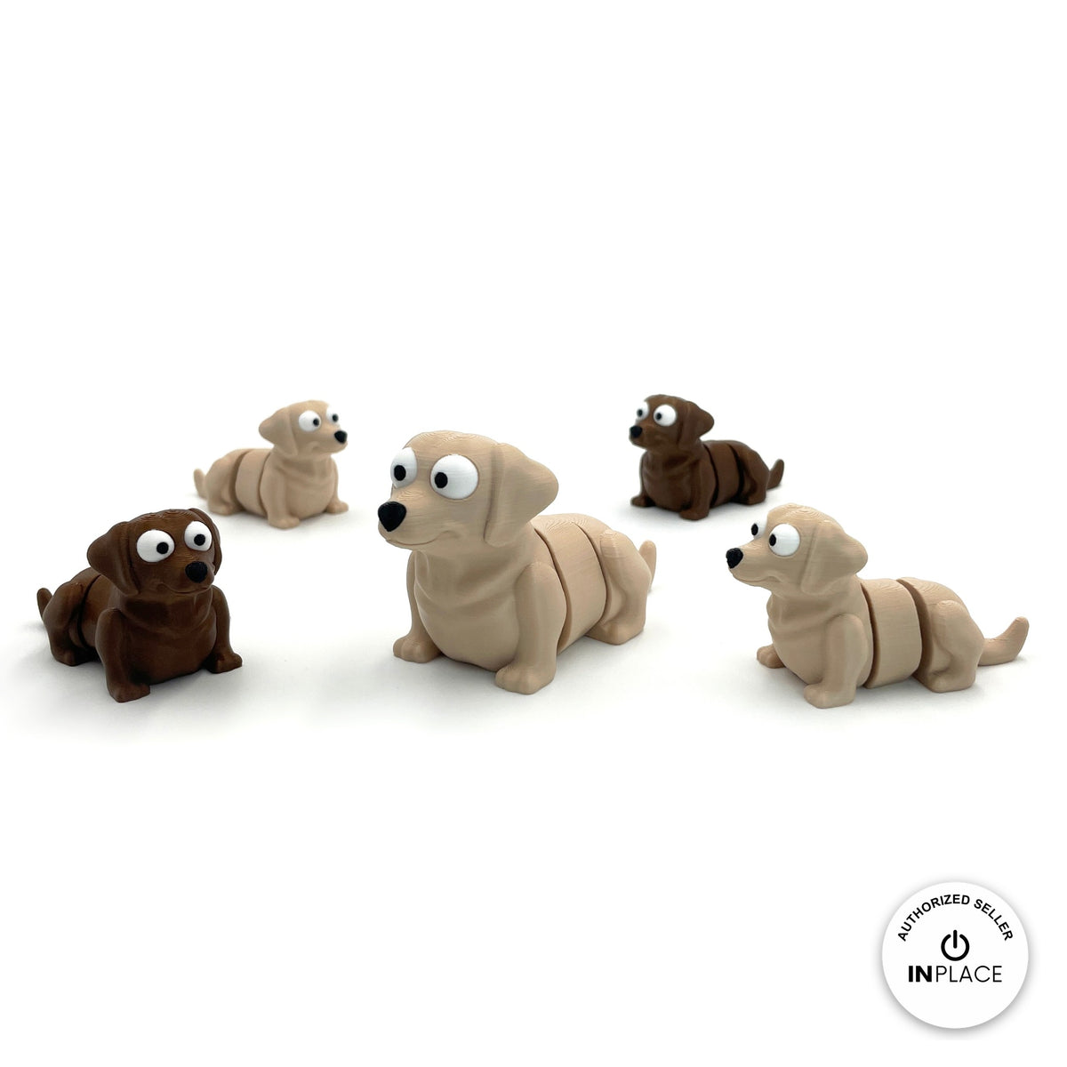 Cute Labrador retriever keychain, 3D printed by RU3D – group of yellow and chocolate labradors. Yellow lab, also in chocolate brown.