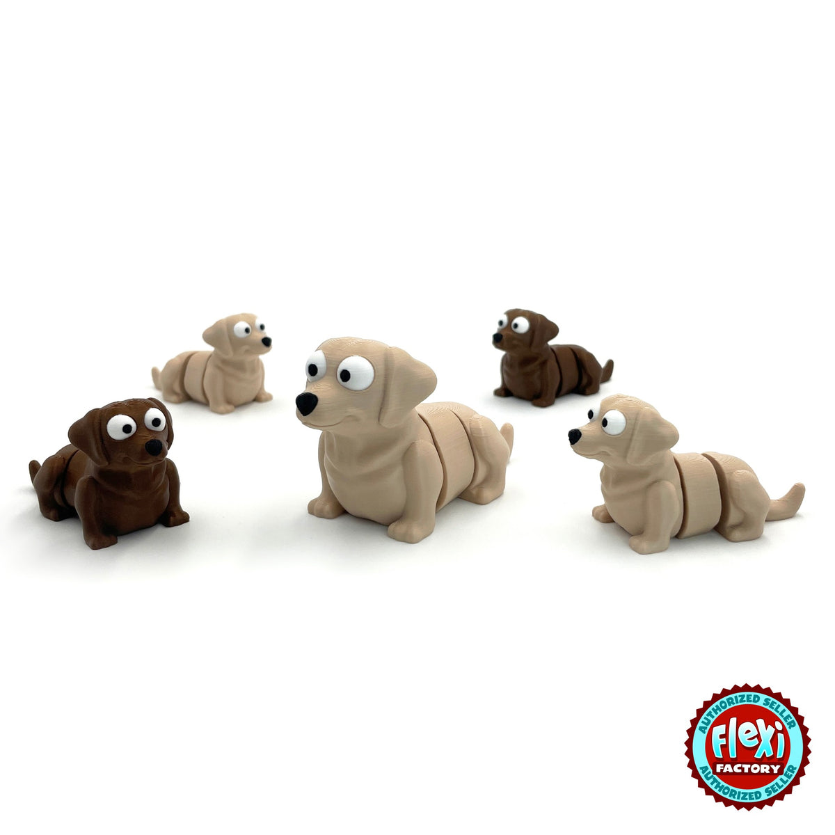 Cute Labrador retriever keychain, 3D printed by RU3D – group of yellow and chocolate labradors. Yellow lab, also in chocolate brown.