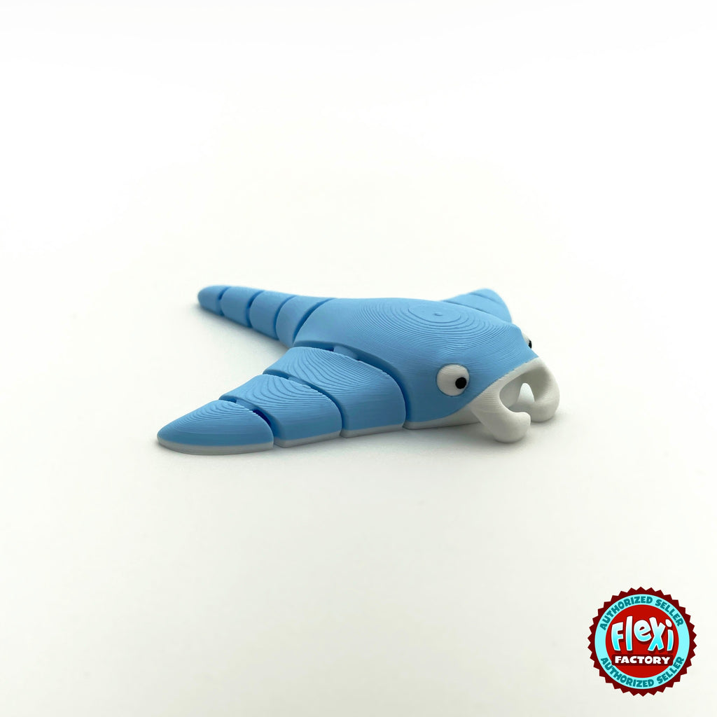 Cute manta ray keychain, 3D printed by RU3D – blue side view facing right. Light blue, also in grey.