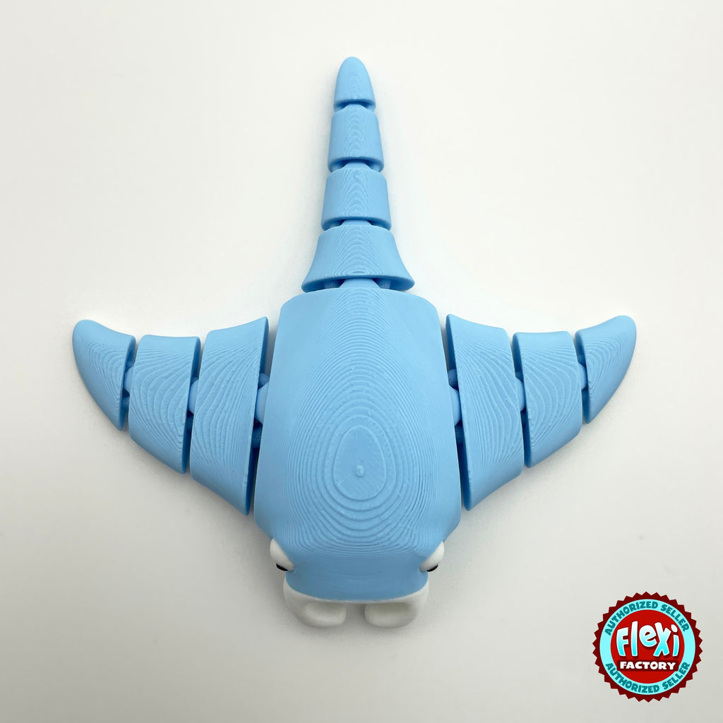 Cute manta ray keychain, 3D printed by RU3D – blue top view. Light blue, also in grey.