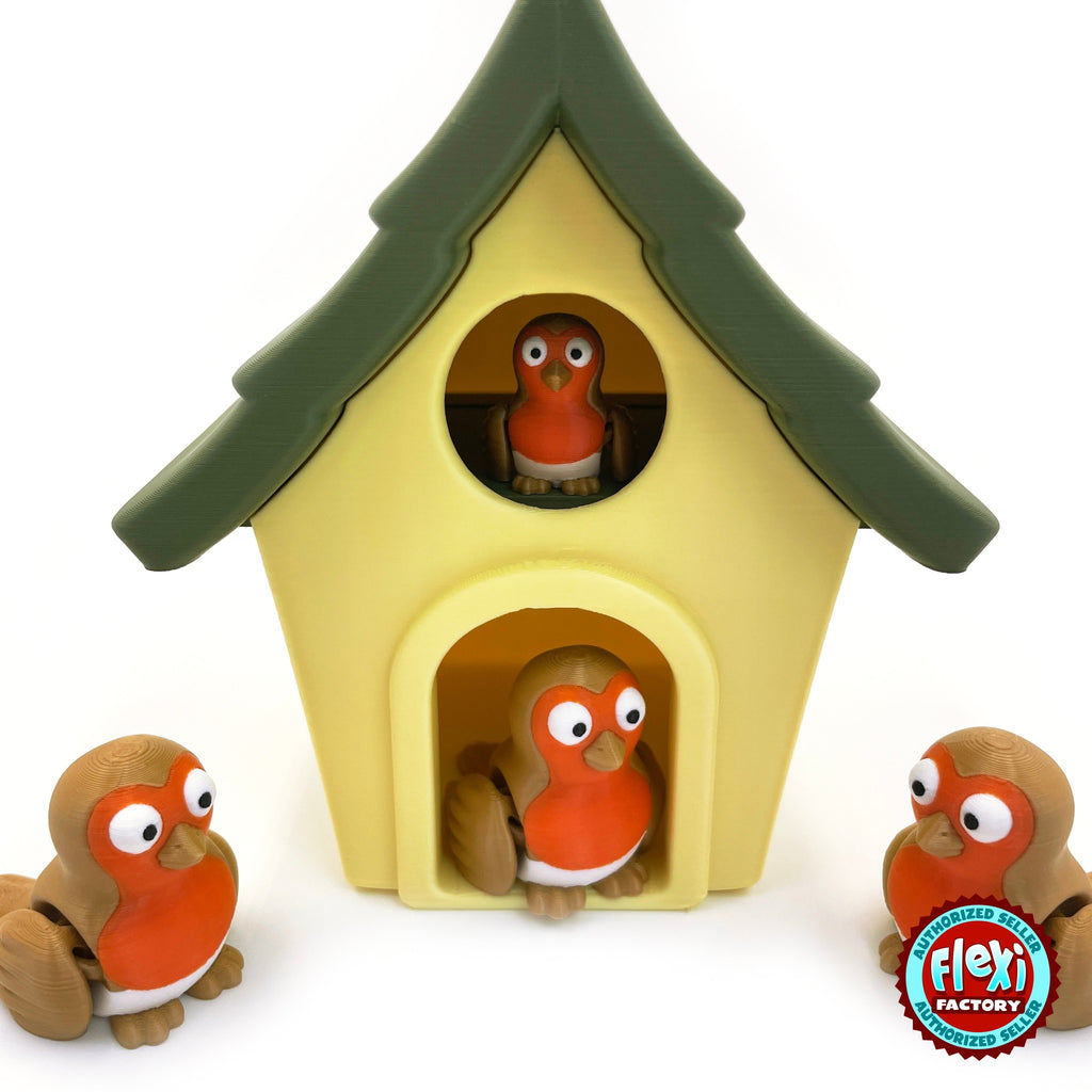 Cute robin keychain, 3D printed by RU3D – in birdhouse close up. Brown with orange-red breast and birdhouse playset.