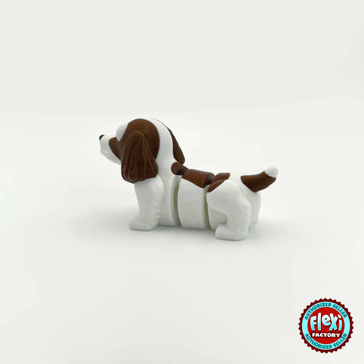 Cute springer spaniel keychain, 3D printed by RU3D – side view facing left. Liver brown and white.
