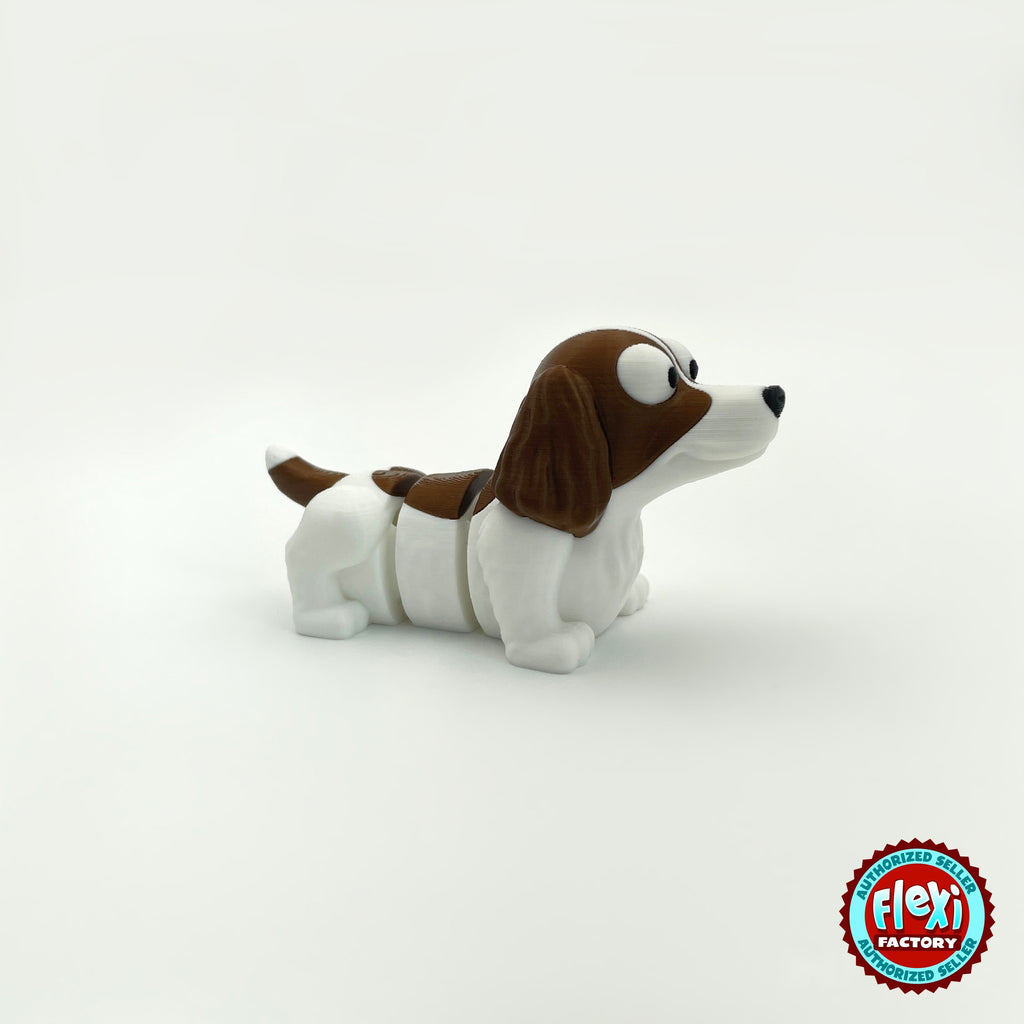 Cute springer spaniel keychain, 3D printed by RU3D – three quarter view facing right. Liver brown and white.