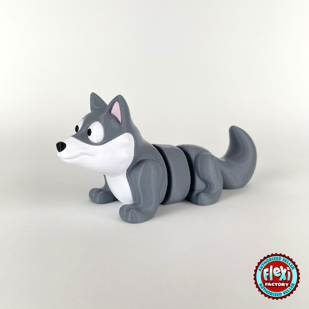 Cute wolf keychain, 3D printed by RU3D – three quarter view facing left. Grey with white face.